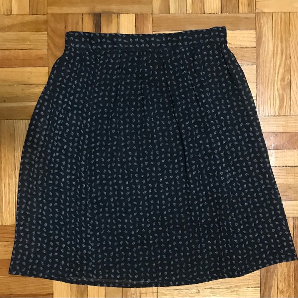 Best mountain flowy skirt size small